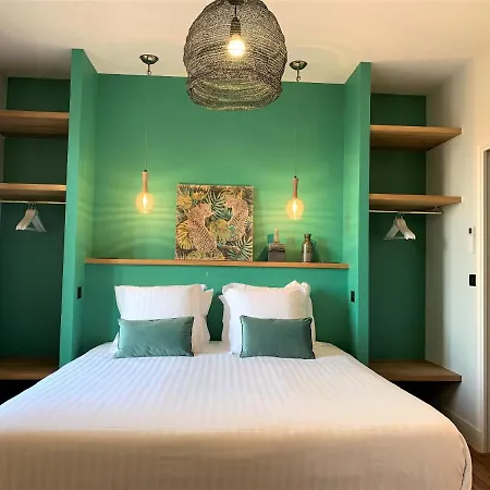 Maison Manege Centre 5*