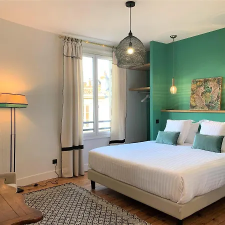 Maison Manege Centre Vendégház 5*